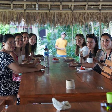 Rasti 2 Homestay Kuta  Екстериор снимка