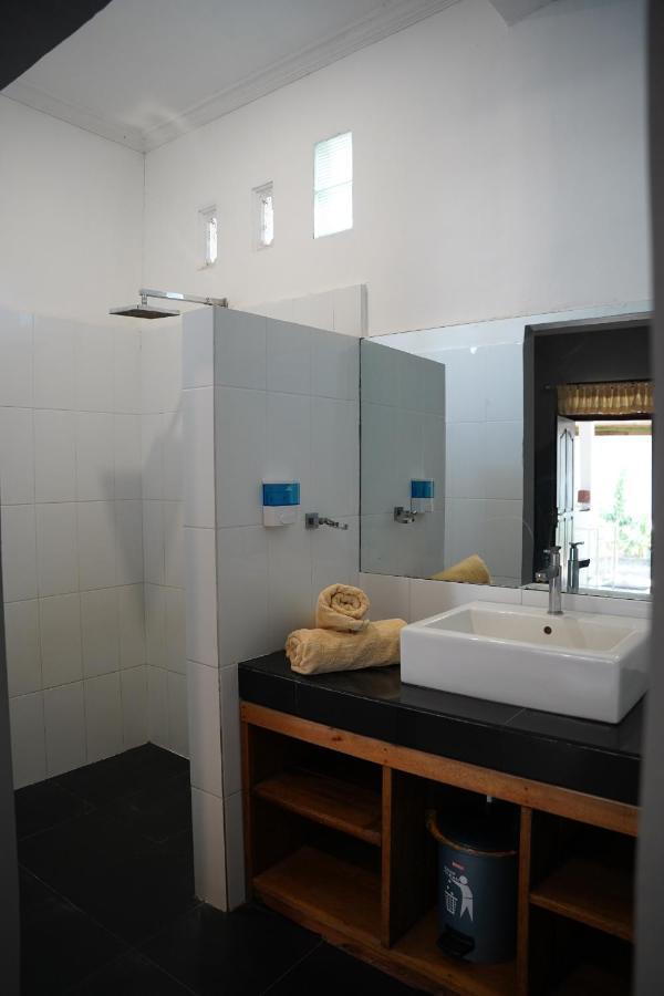 Rasti 2 Homestay Kuta  Екстериор снимка
