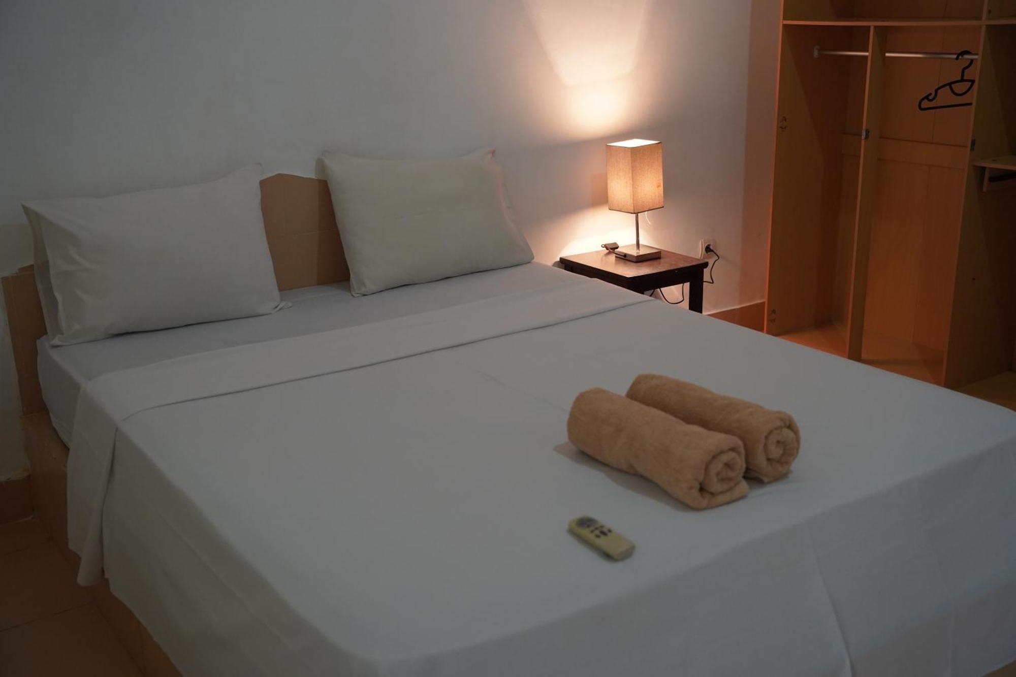 Rasti 2 Homestay Kuta  Стая снимка
